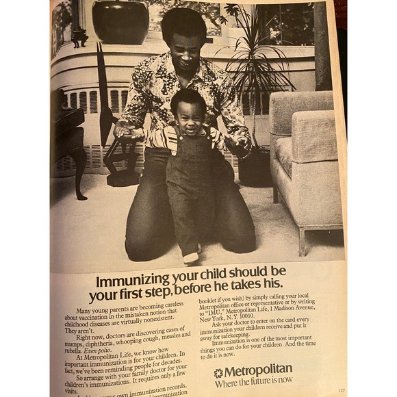 Vintage November 1976 Ebony Magazine with Featured Cover,”O.J. Simpson: - Picture 11 of 12